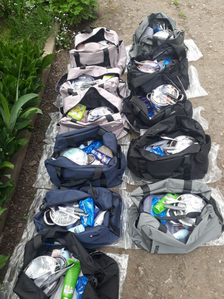 Abschlusstaschen für die Schulabgänger*innen des Kinderheimes